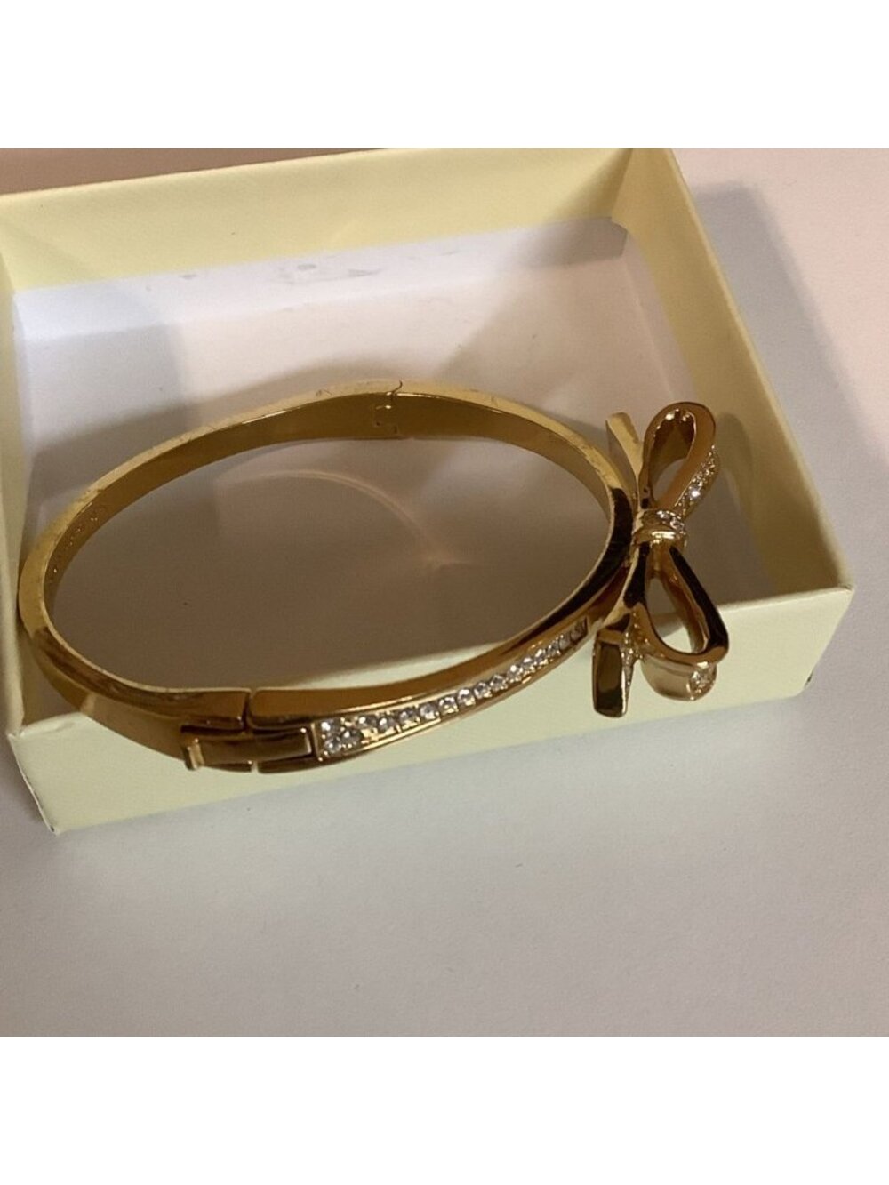 Kate Spade Love Notes Hinge Bangle Gold-Plated Metal With Pave Crystals W/Clasp - Picture 5 of 6